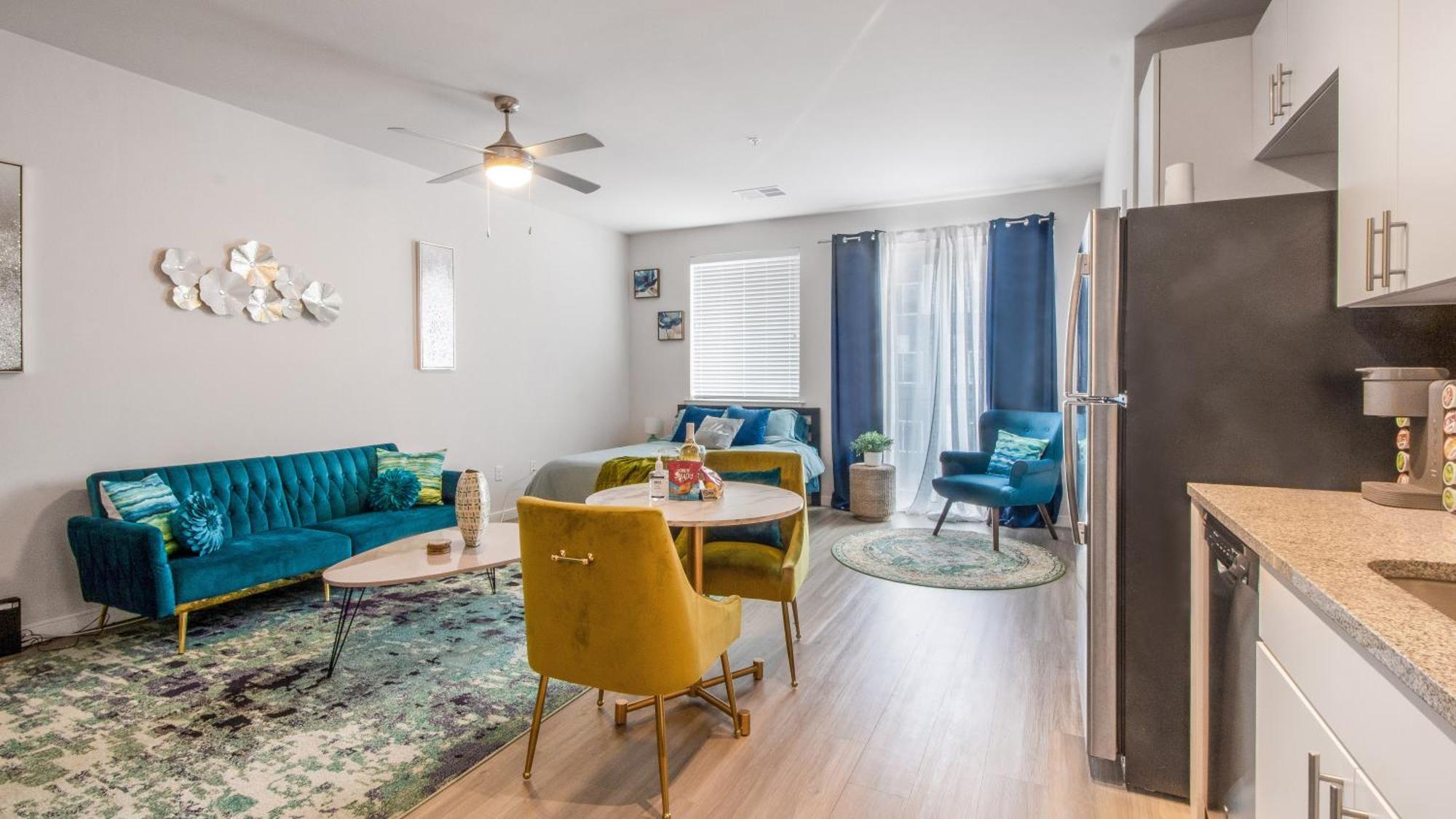 Stunning Studio With Balcony Views, Pool, And Gym Baltimore Eksteriør bilde
